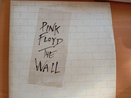 Pink floyd the wall 1979 - pink,